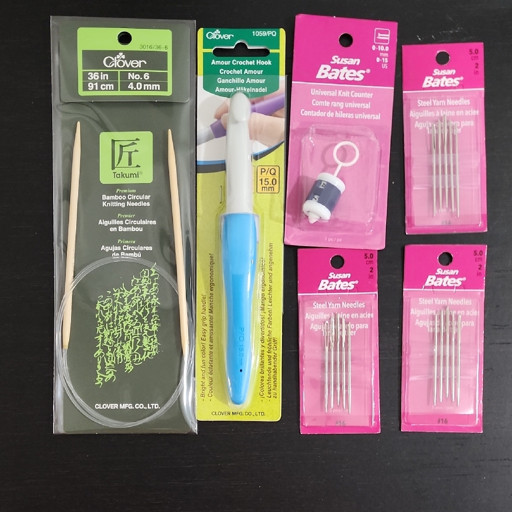 Clover/ Susan Bates Crochet Hook and Needle Set